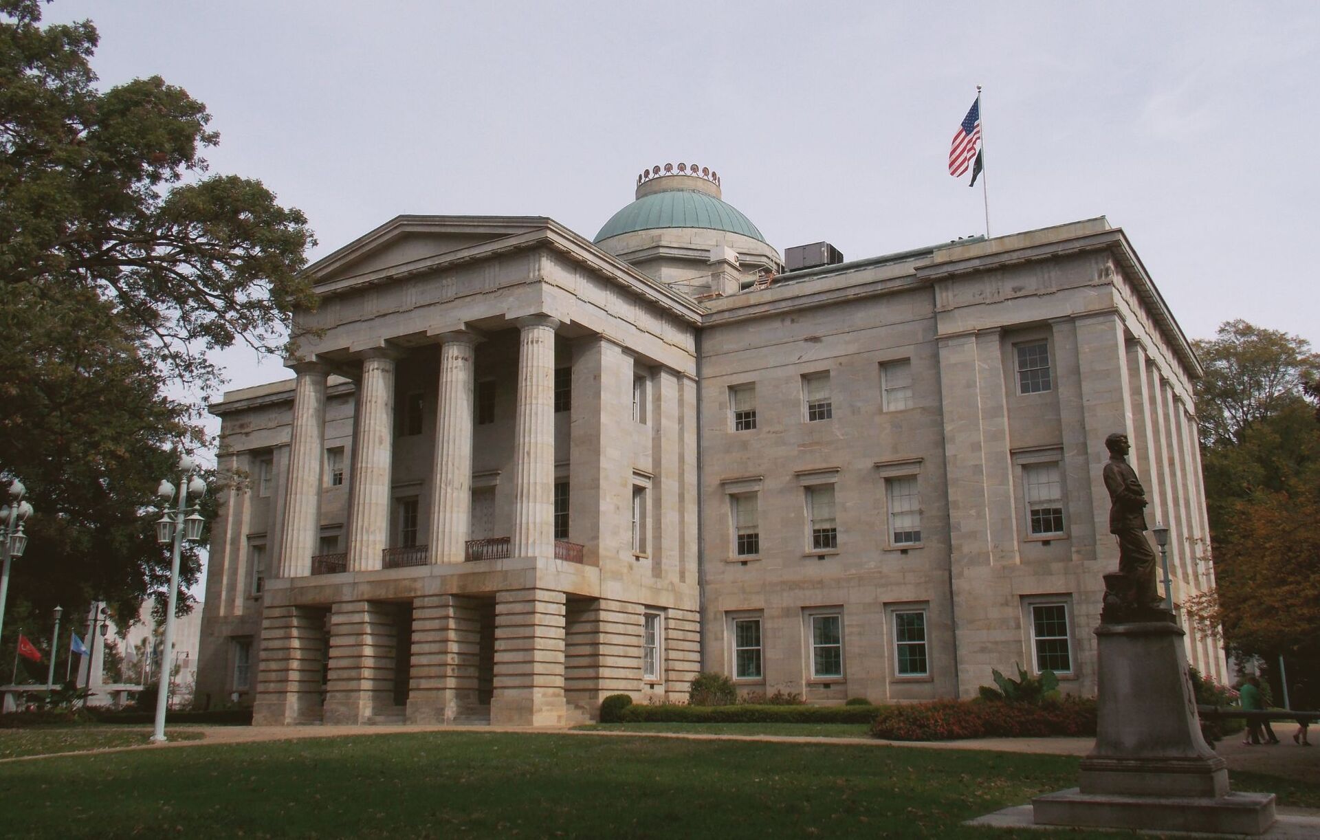 NC Capitol Bldg